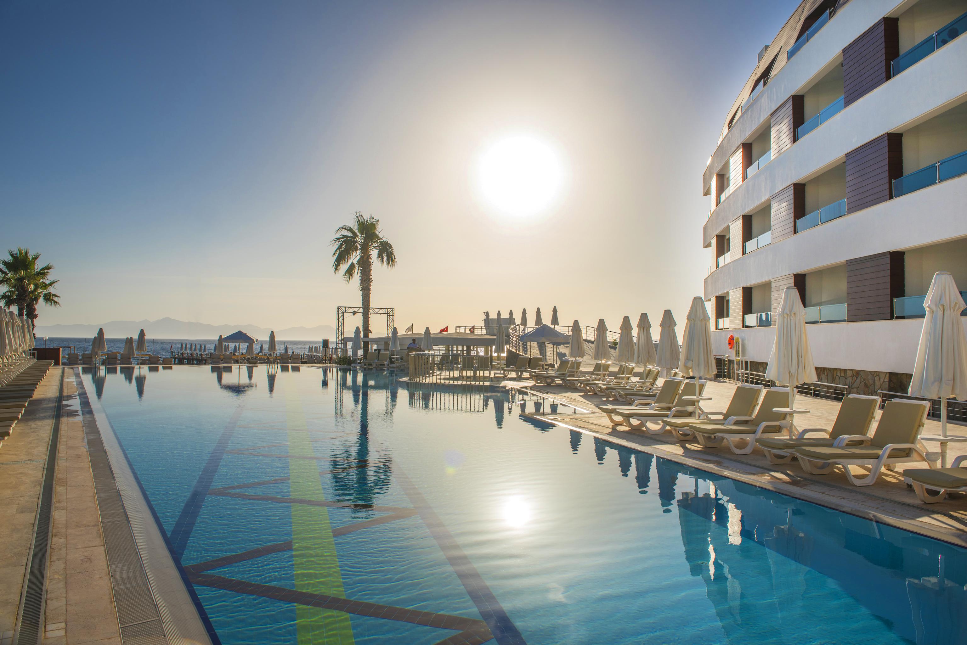 Azure By Yelken Hotel Turgutreis Exterior foto